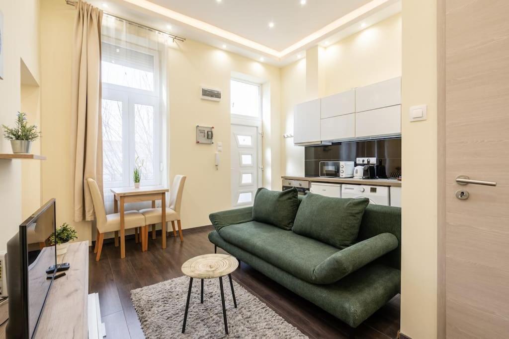 Peppy Home Of Harmony 布达佩斯 外观 照片